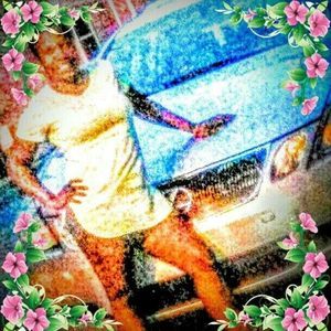 Meet your Posher, Gloria